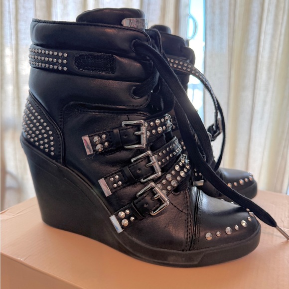 MICHAEL Michael Kors Black Grayson Wedge Studded Lace Up Boots - Picture 3 of 7